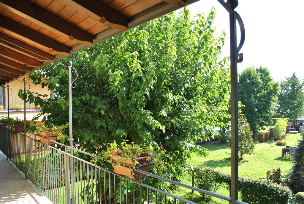 Fondo Brugarolo Villa Busnago Стая снимка